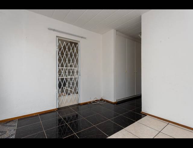 2 BEDROOM APARTMENT SOLD IN BASSONIA